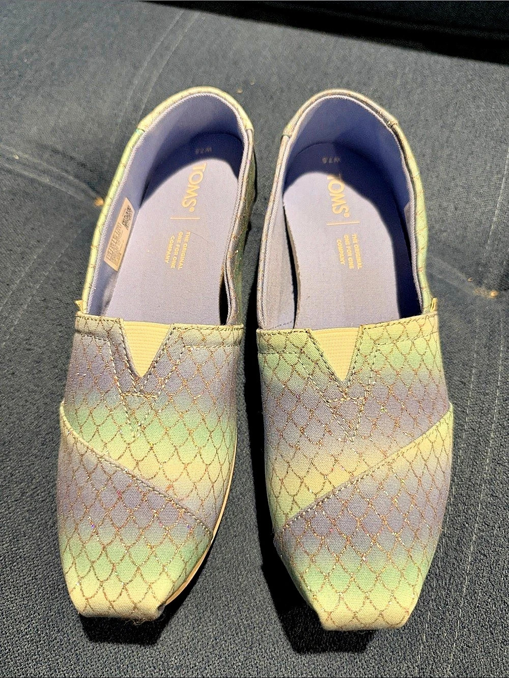 TOMS Alpargata (Mermaid Party / Iridescent Scales) Flats US 7.5